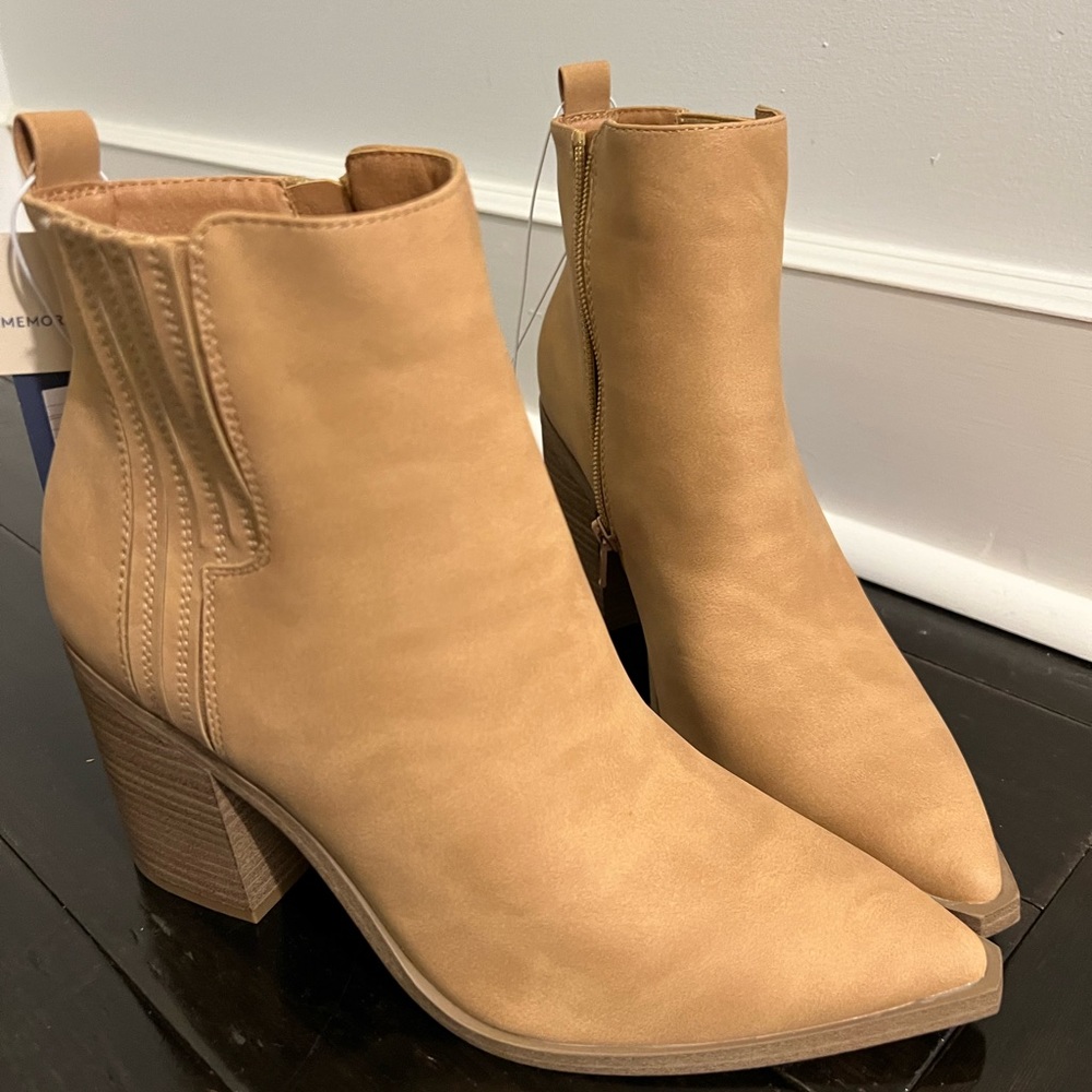 Universal Thread Women’s Boots
